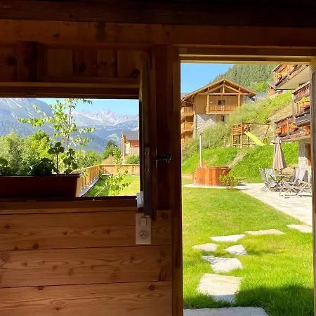 Des Trappeurs Coeur Vanoise 15 Persons *