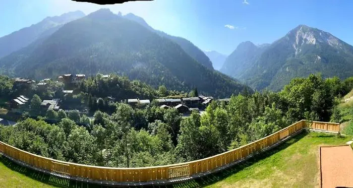 Des Trappeurs Coeur Vanoise 15 Persons *