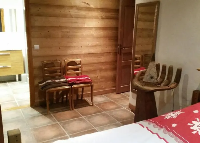 Des Trappeurs Coeur Vanoise 15 Persons * 拉普拉涅