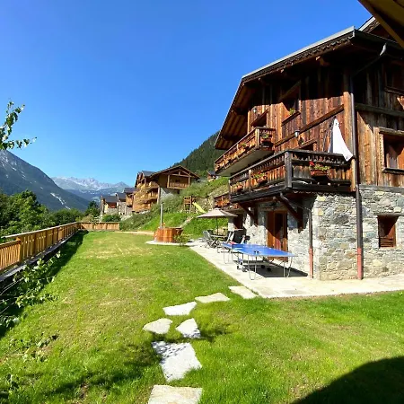 Chalet Des Trappeurs Coeur Vanoise 15 Persons