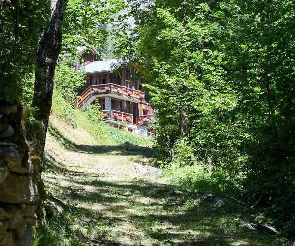Des Trappeurs Coeur Vanoise 15 Persons Шале