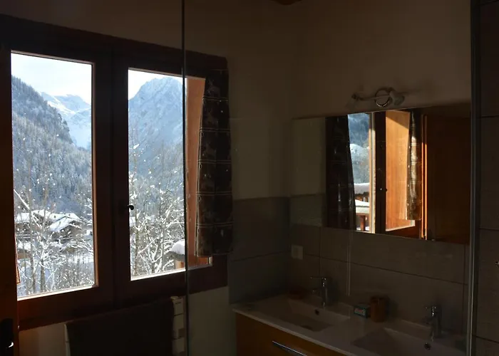 Шале Des Trappeurs Coeur Vanoise 15 Persons *